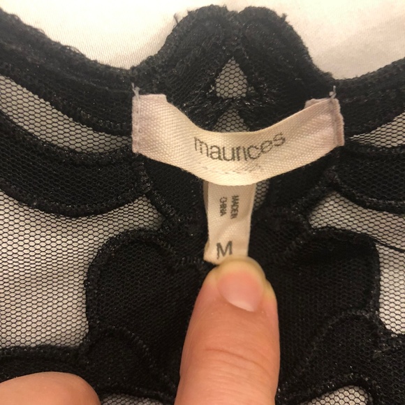 Classy lace top - Picture 3 of 5